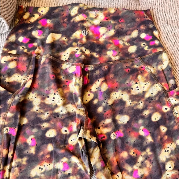 lululemon athletica Multicolor Patterned Leggings - Picture 5 of 7